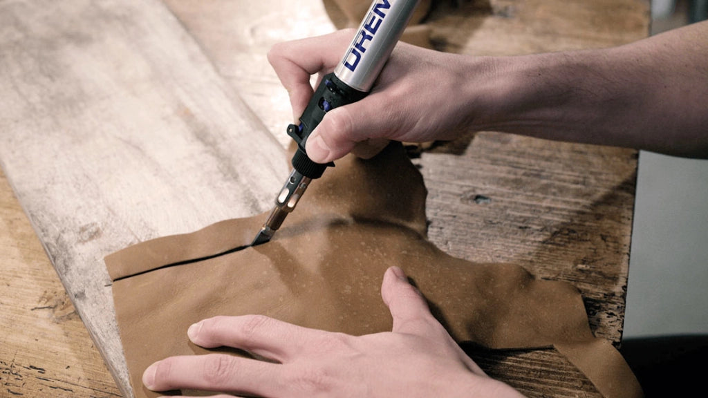 Saldatore a Gas Butano Dremel Versatip 2000JA Pirografo per Legno Taglio a Caldo