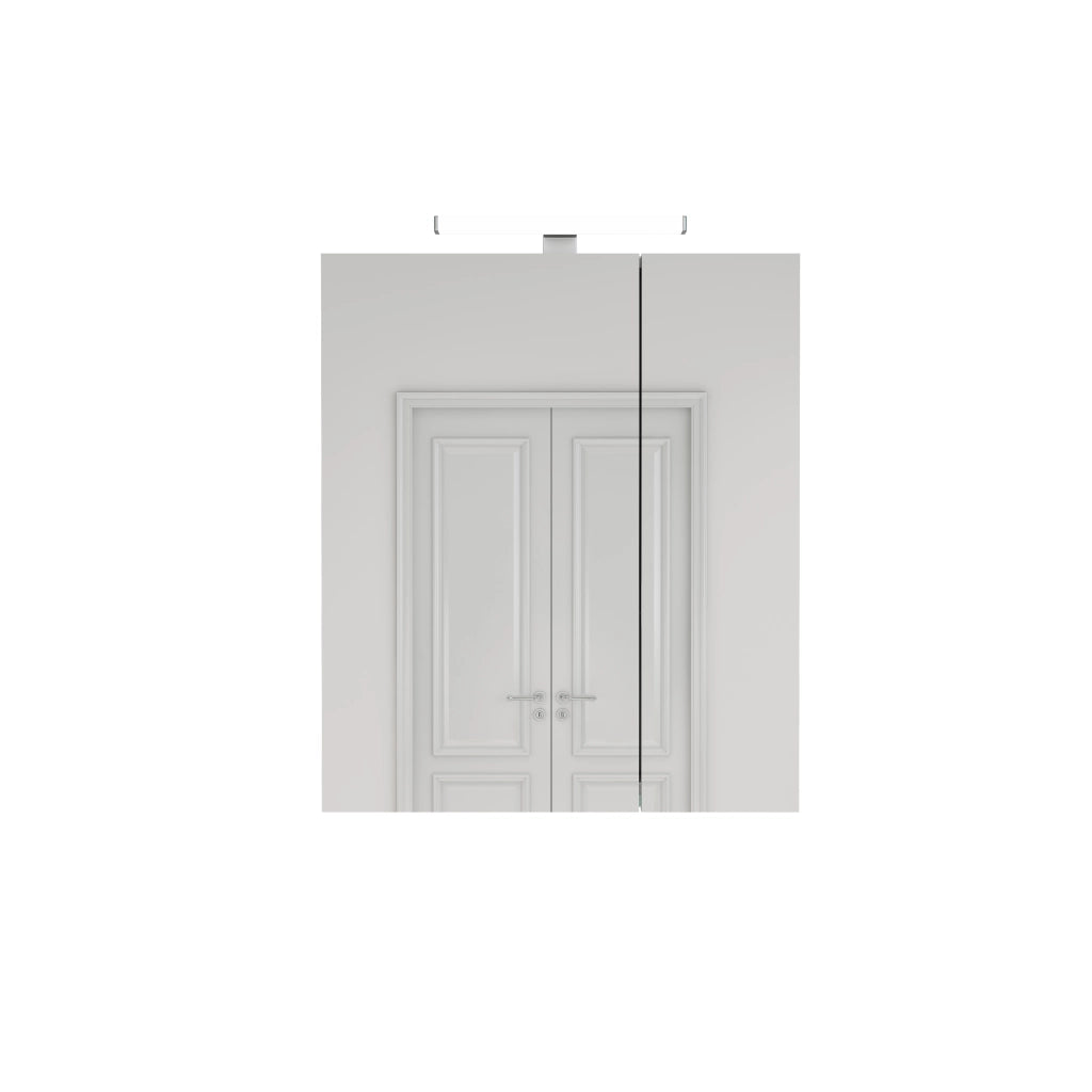 Mobiletto da bagno a parete bianco da 60 cm con specchio, ante asimmetriche, illuminazione a LED e presa elettrica, ripiani in vetro regolabili in