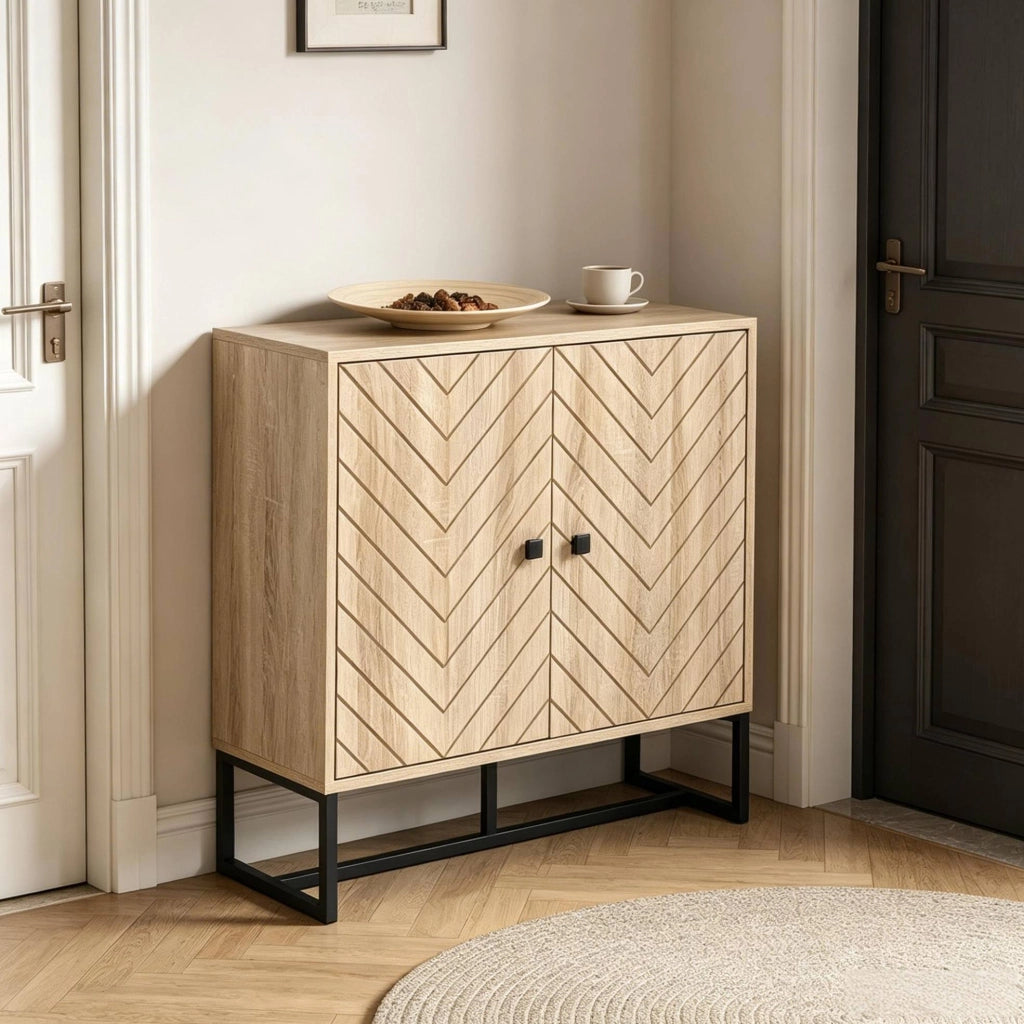 Sideboard con ripiani regolabili in legno naturale e nero