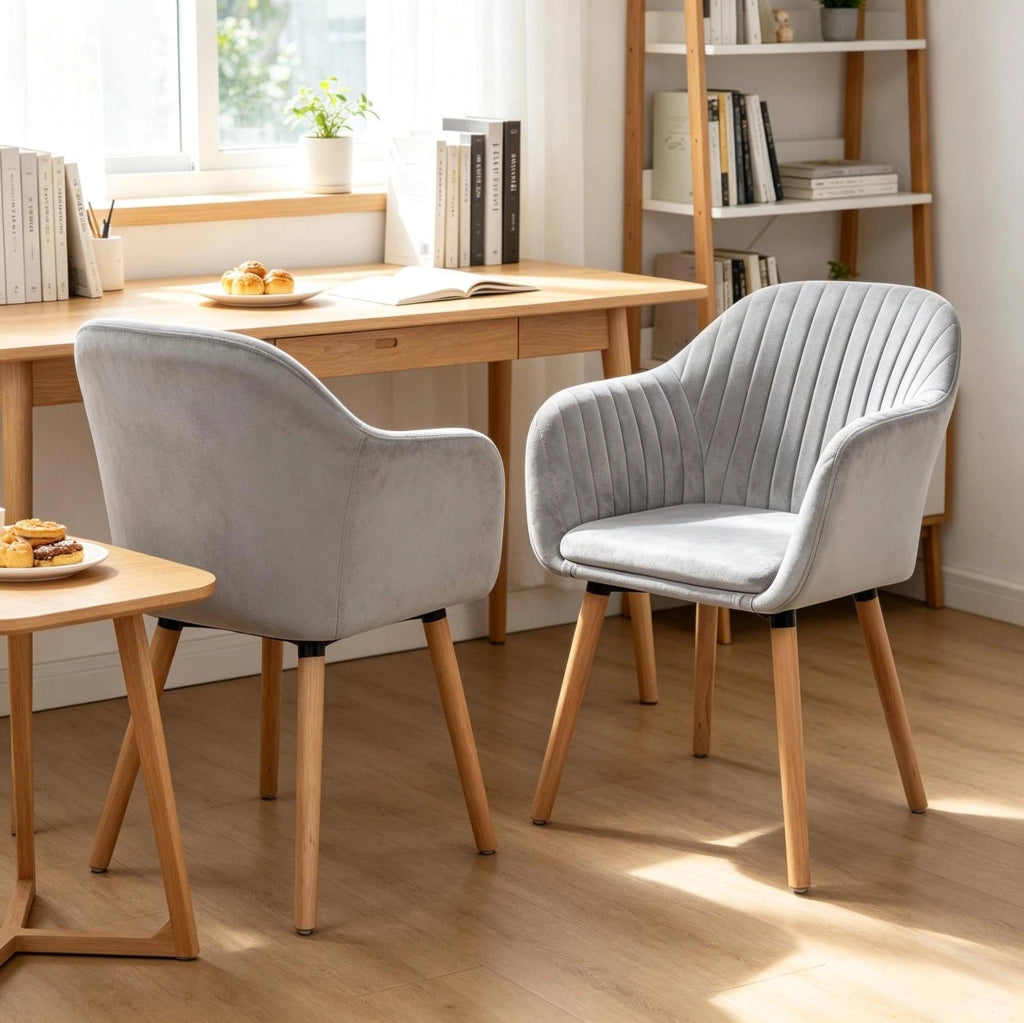 Set di 2 sedie da pranzo in velluto grigio chiaro con braccioli