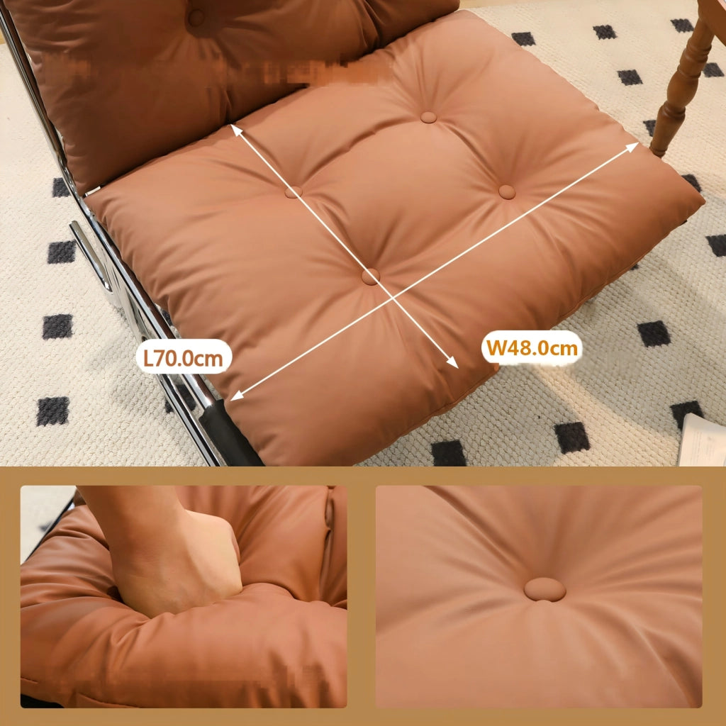 Poltrona lounge con rivestimento sfoderabile; gambe in cromo marrone