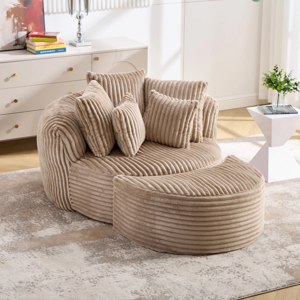 Poltrona pouf rotonda con poggiapiedi e cinque cuscini, schienale e braccioli in cheniglia cammello e marrone