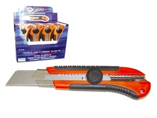 CUTTER MM.25 PROFESSIONALE CON BLOCCAGGIO A ROTELLA - 12 pezzi ALTE