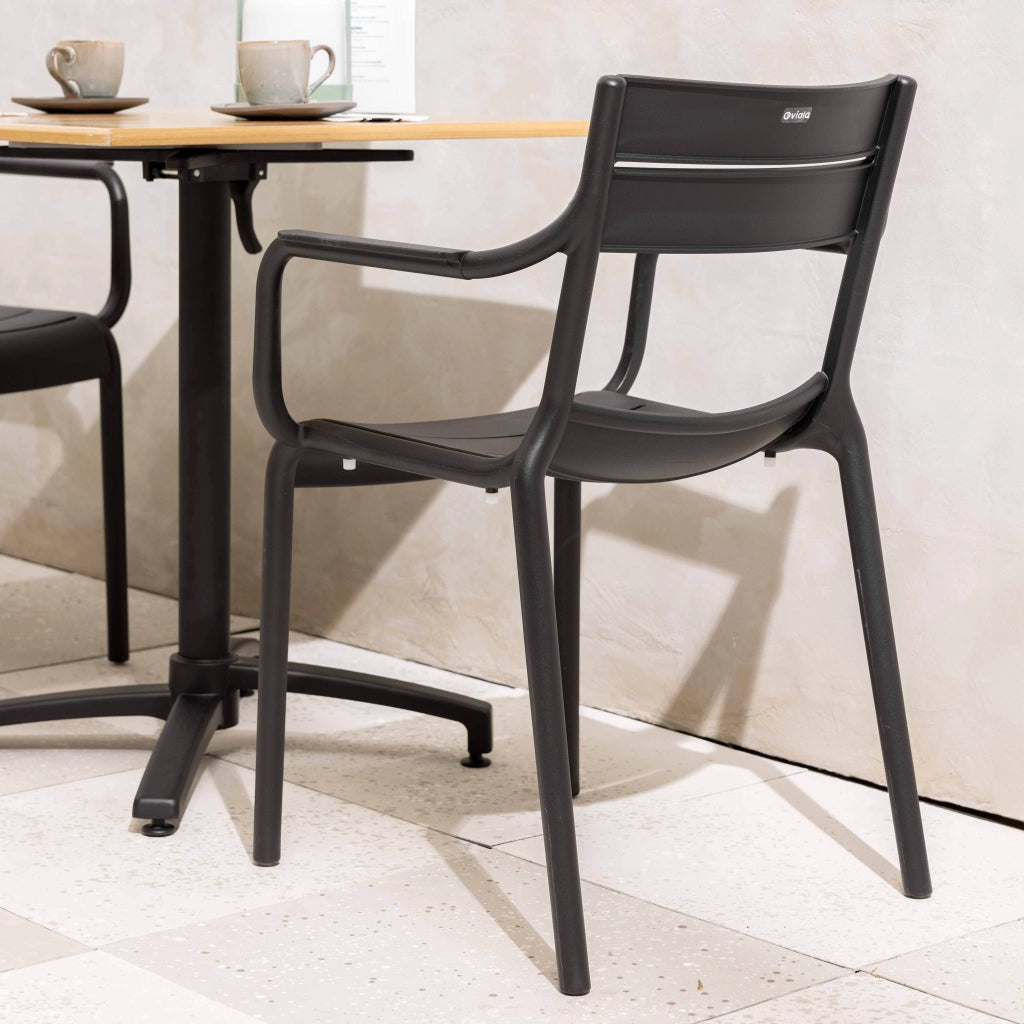 Oviala - Poltrona da giardino in plastica nera