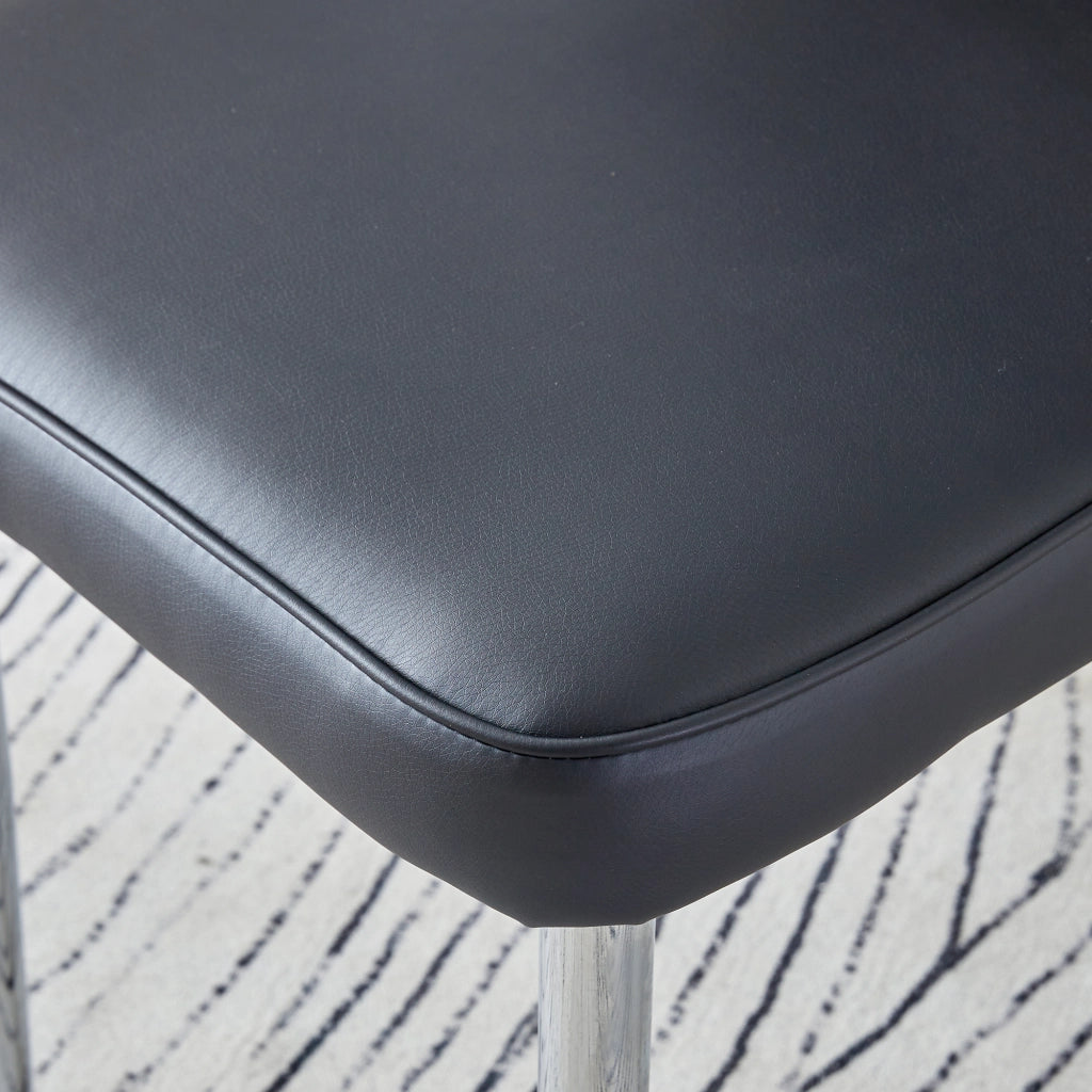 Set di 2 sedie da pranzo con schienale ergonomico; metallo e PU; nero e argento