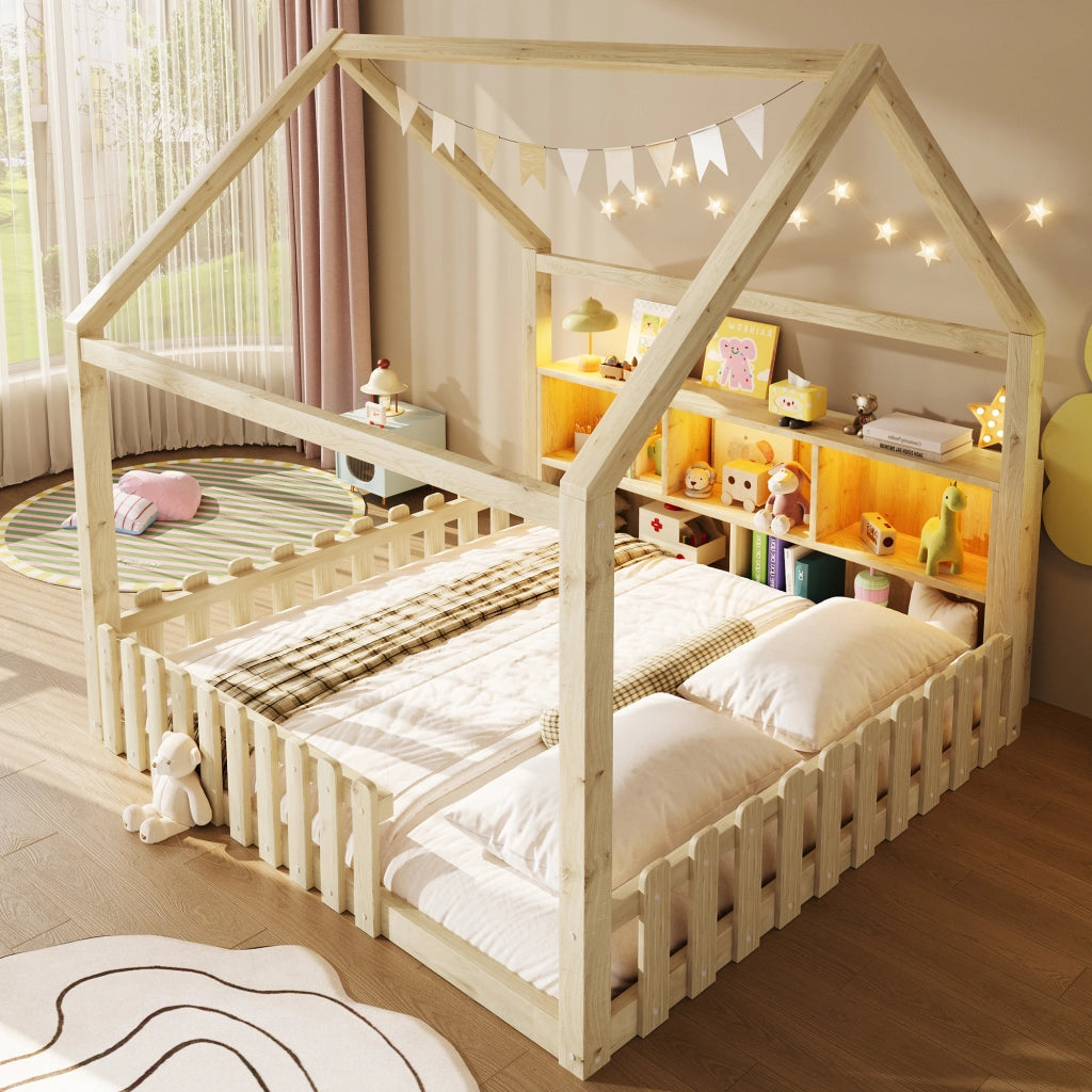 Letto a Casetta Bambini 140x190 cm LEMONMAX a Terra con Nicchie, LED, Sponde Rialzate, Struttura Pino MDF Naturale, Portata 200 kg, Salvaspazio