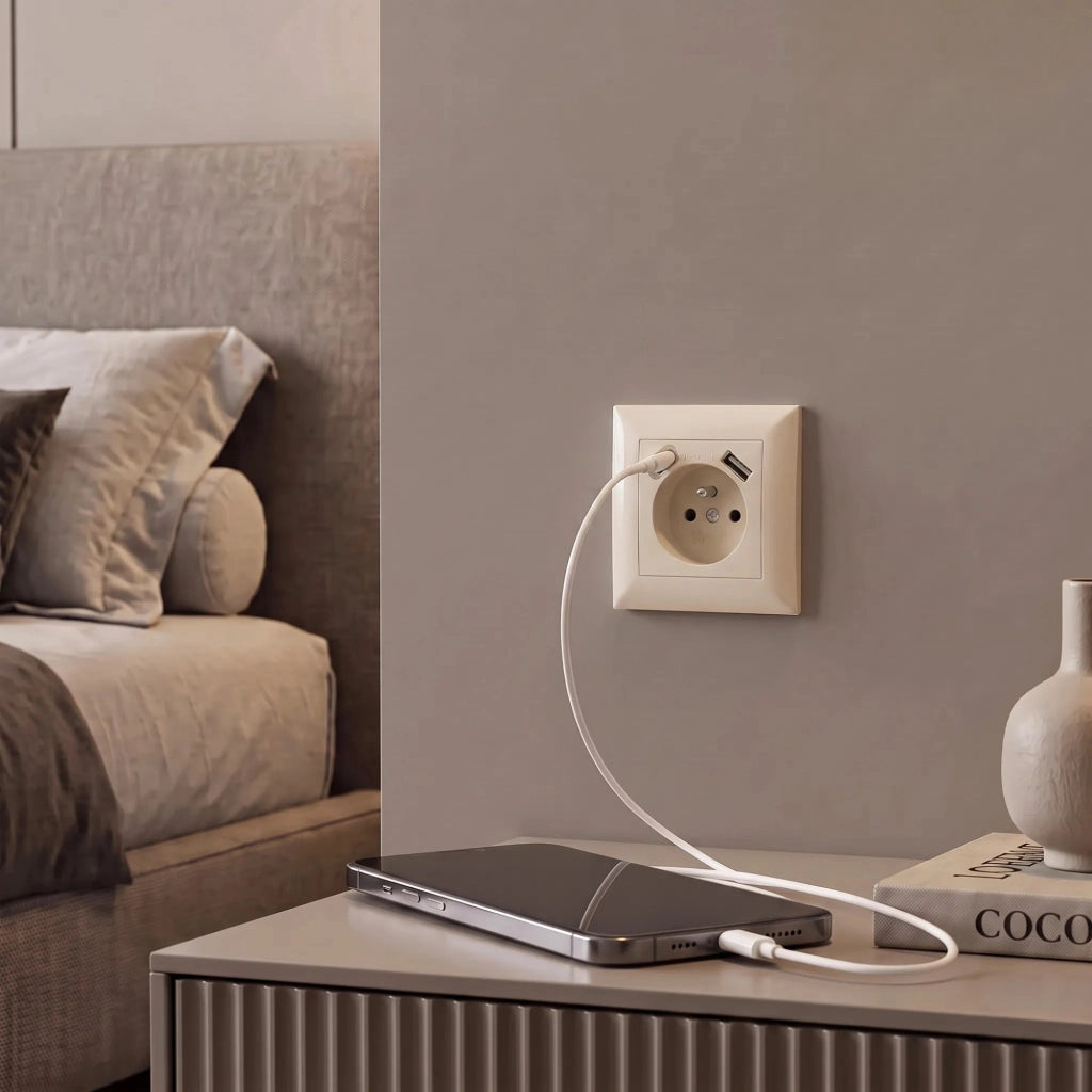 Presa Singola Con Messa A Terra + Usb-a Usb-c Oste Jnh004-g Beige