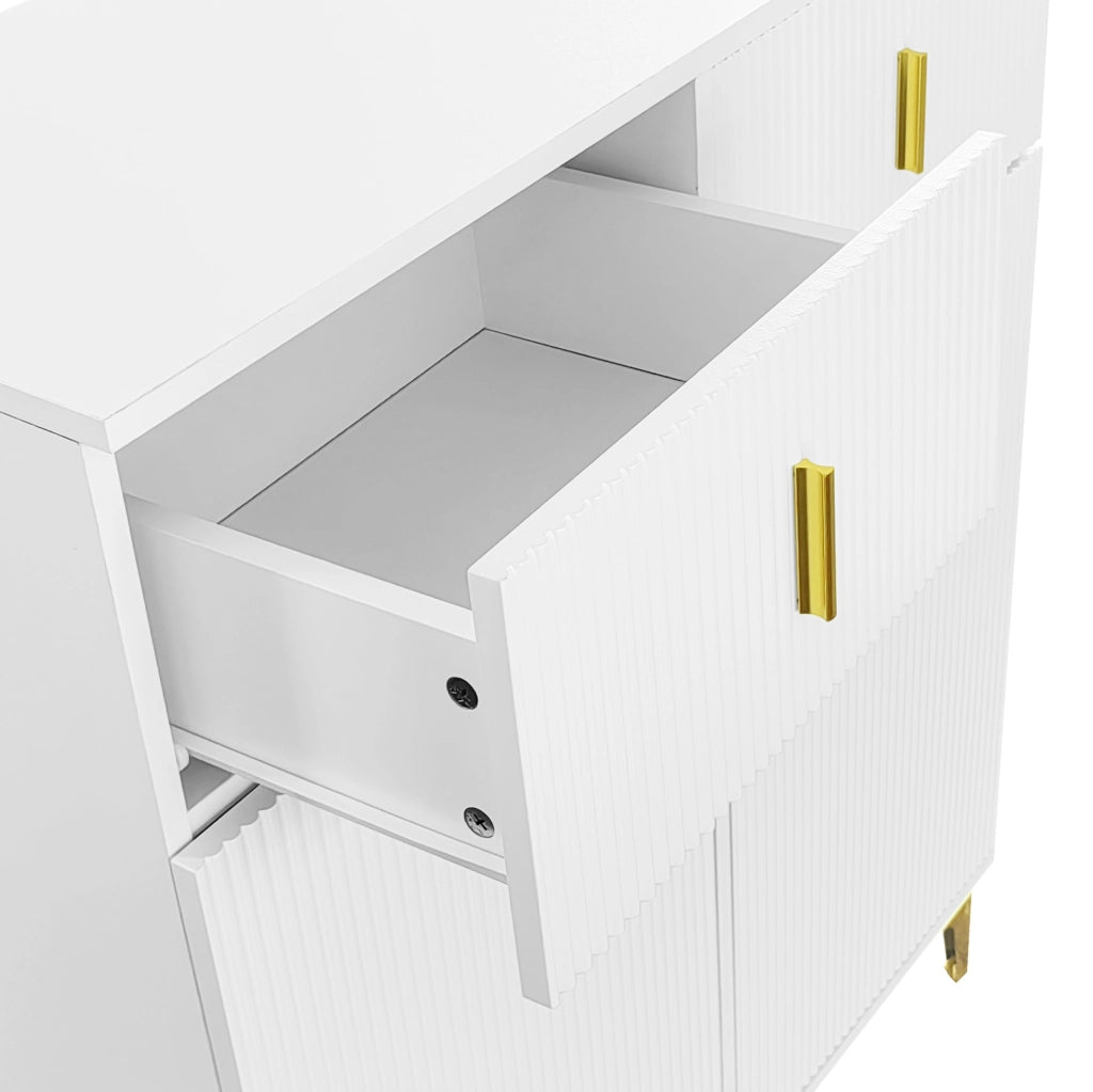 Set guardaroba con scarpiera 2 ante e 2 cassetti; appendiabiti con ganci e cuscino; bianco
