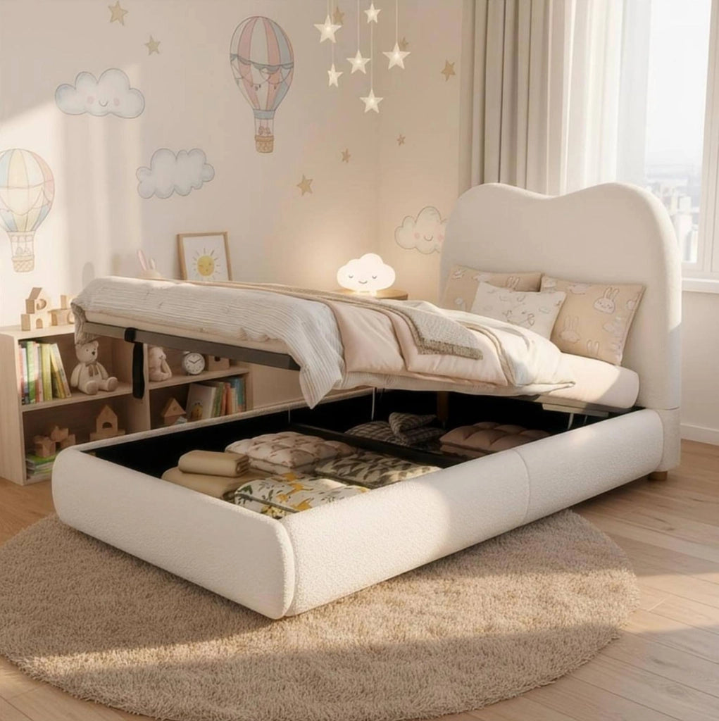Letto per bambini imbottito con vano contenitore e rete a doghe; tessuto bouclé beige