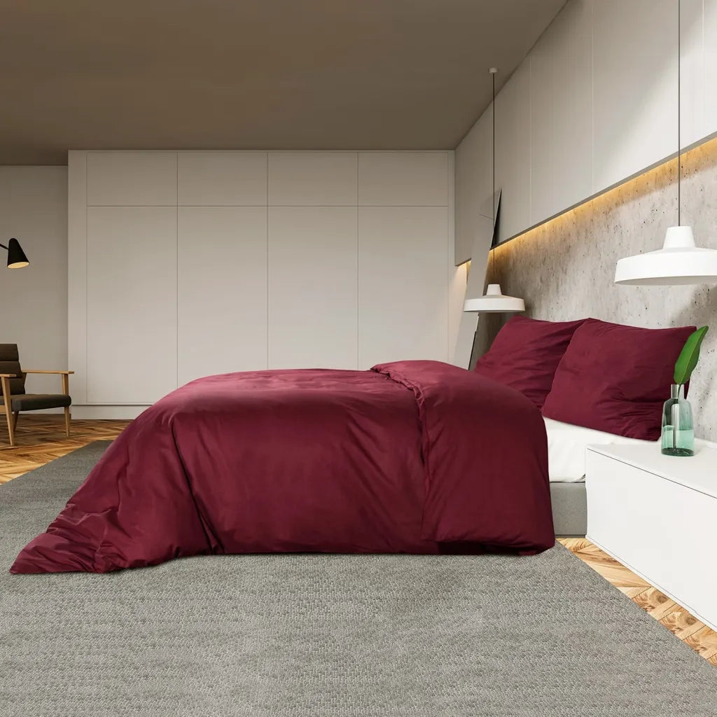 Set Copripiumino Bordeaux 140x200 cm in Microfibra Leggera 136033