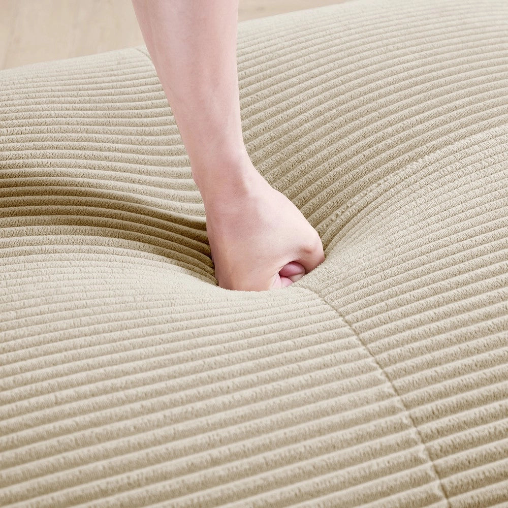 Divano angolare ¨C Minimal ¨C beige tessuto con cuscini
