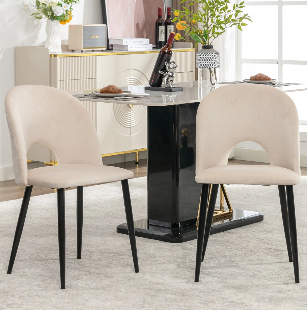 2 Sedie da pranzo imbottite in velluto beige con schienale, struttura in metallo e piedini regolabili
