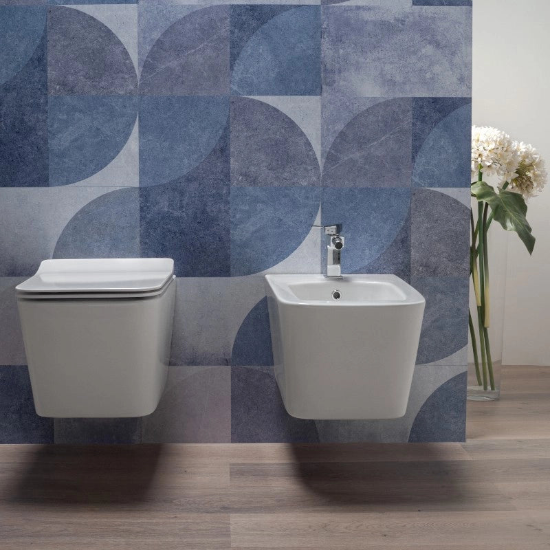 Sanitari Squadrati Sospesi Rimless a Risparmio Idrico con sedile