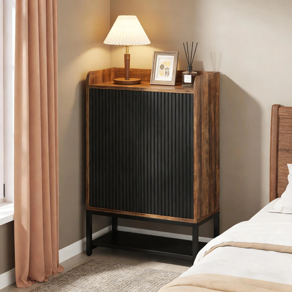 Scarpiera salvaspazio da ingresso con 5 ripiani e ante a pressione 73x35x105,5 cm nero e marrone rustico