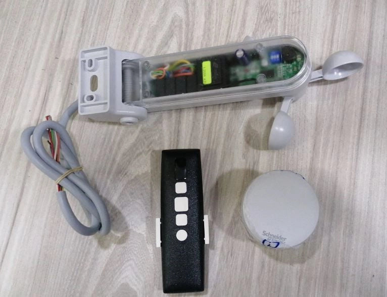 Telecomando multicanale per anemometro e centralina tende da sole
