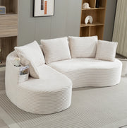 Divano a forma arcuata beige con portabicchieri; tasca laterale e cuscino 250 cm