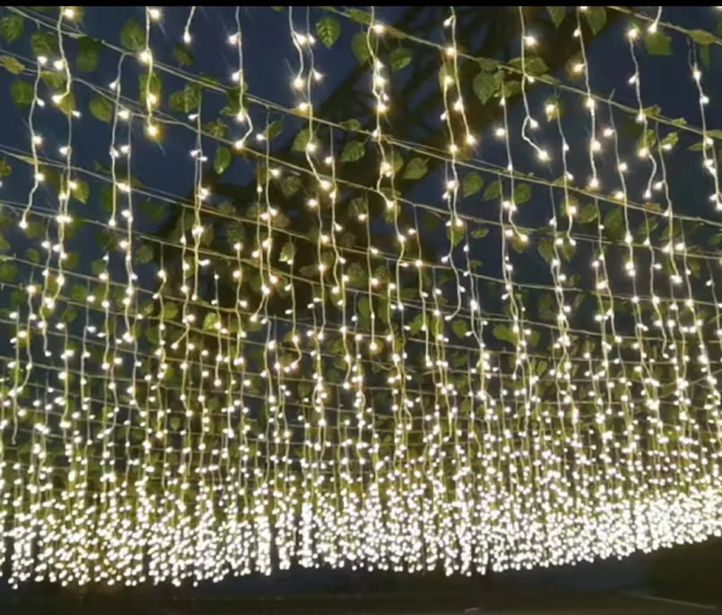 Tenda Luminosa lineare Natale da 3x1 mt con 200 LED Luce Calda più Flash Bianco Freddo Cavo Bianco IP44
