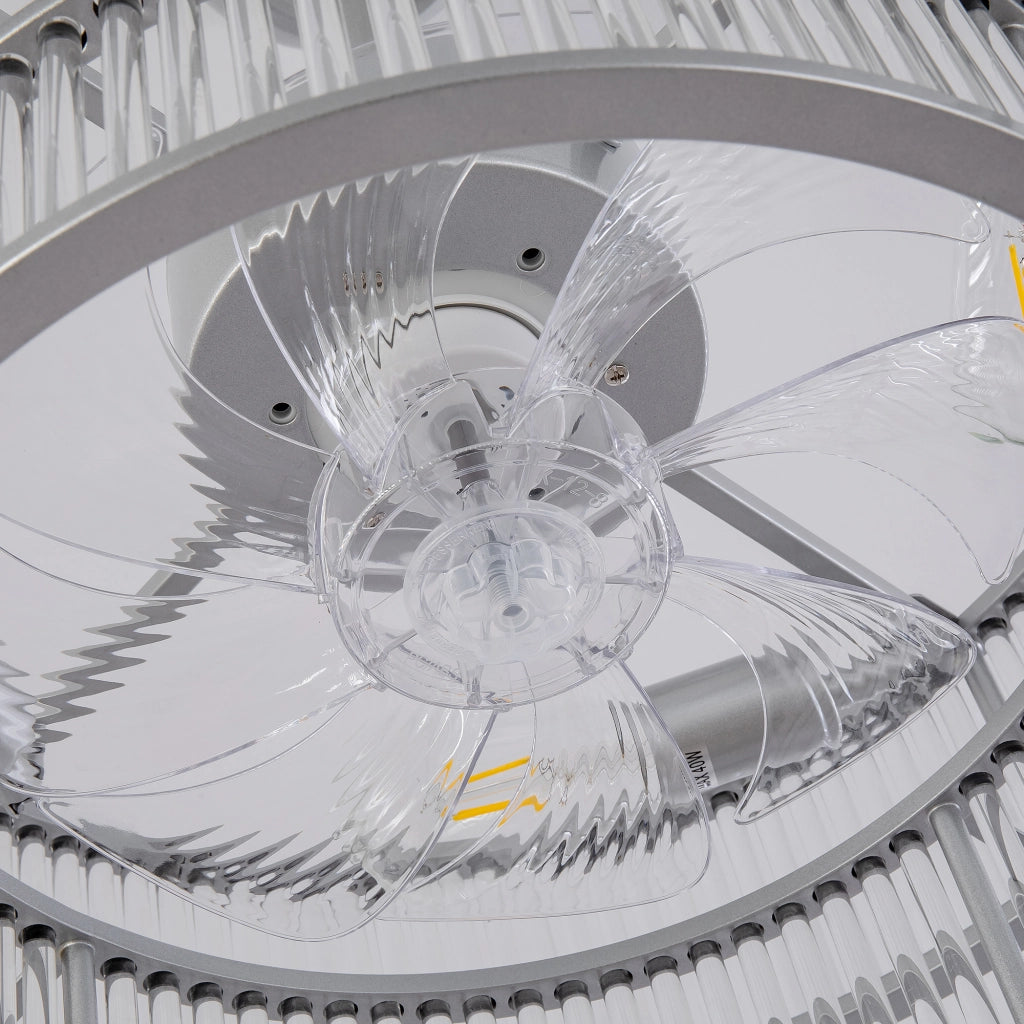 Ventilatore da soffitto con luce a 4 portalampade E26. 6 velocità; app Bluetooth e telecomando; argento