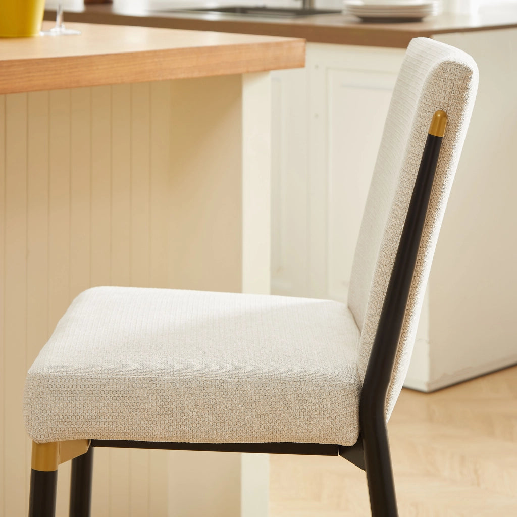 Set di 2 sgabelli da bar in stile scandinavo con poggiapiedi rettangolare, seduta in tessuto beige e struttura metallica
