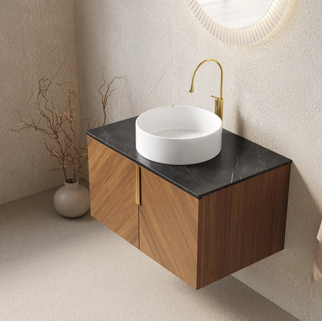 Lavabo da bagno a parete 76cm con vasca in ceramica tonda bianca, piano in pietra sinterizzata nera, mobile in compensato effetto quercia marrone con 2 ante