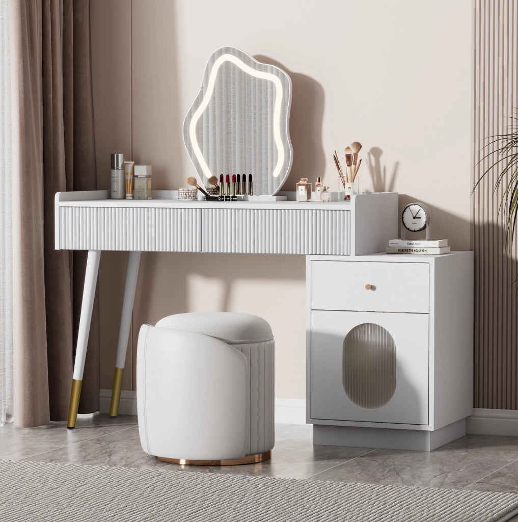 Tavolo da trucco bianco con illuminazione LED e ampio spazio contenitivo