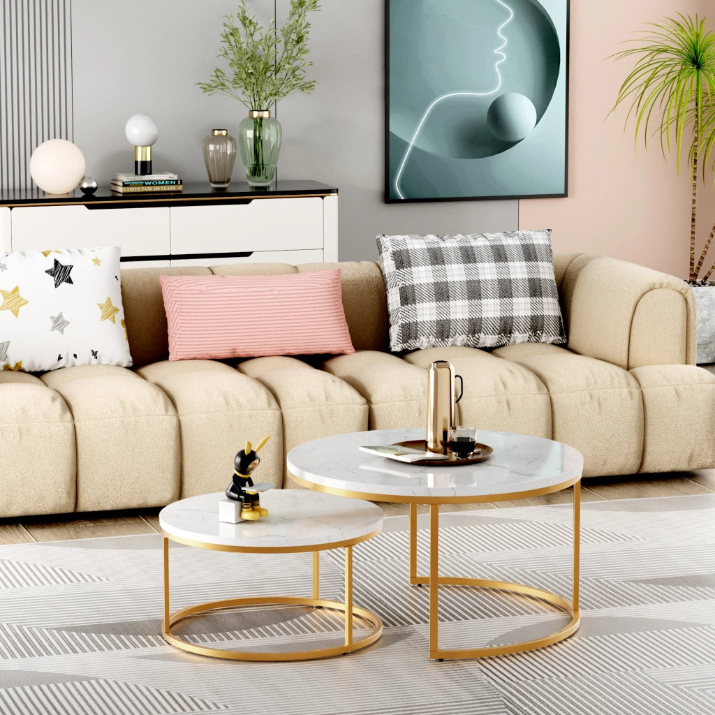 Tavolini bassi impilabili set da 2 con piano in MDF effetto marmo e struttura in ferro bianco e oro per il soggiorno