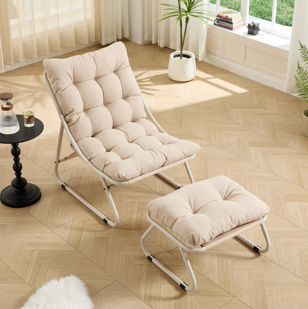 Poltrona da esterno con pouf e cuscino beige