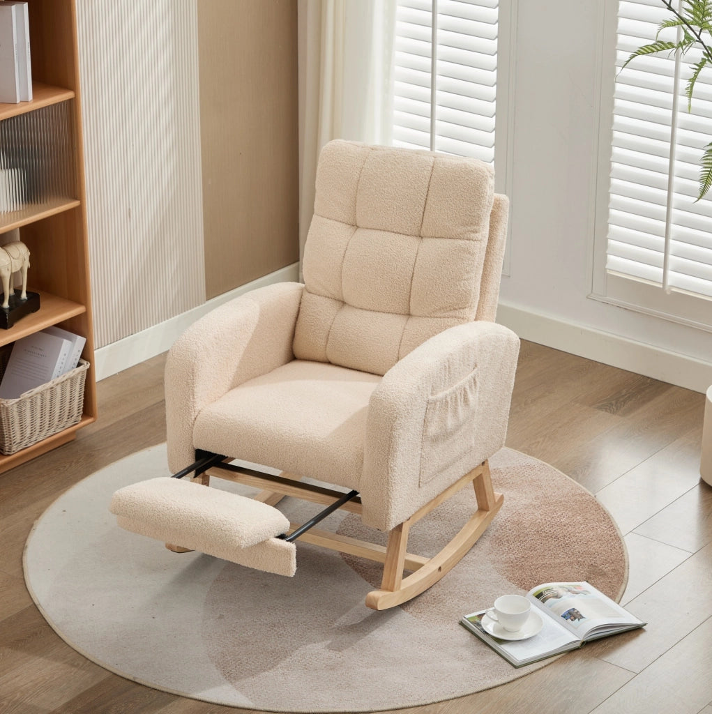 Poltrona a dondolo in bouclé beige con tasca laterale