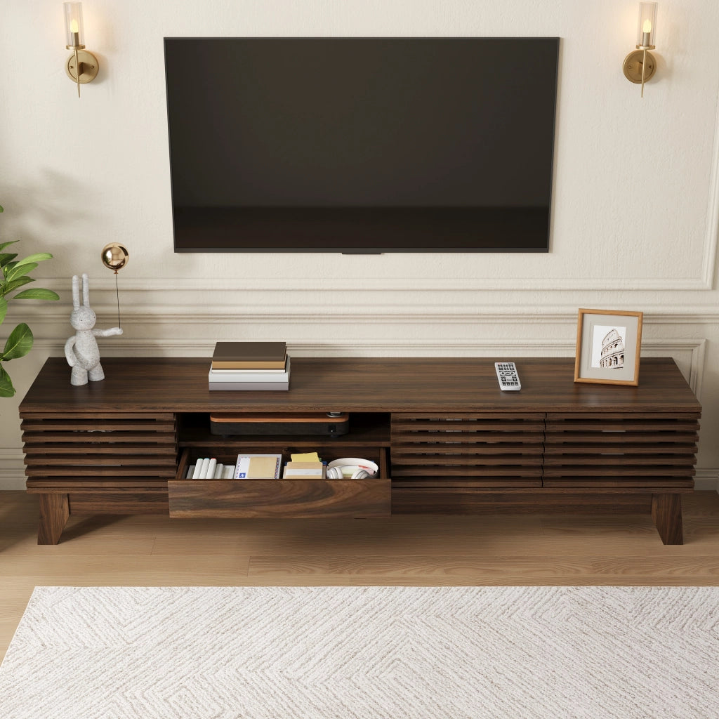 Mobile TV da 170 cm con frontali scanalati e 3 ante, MDF, noce