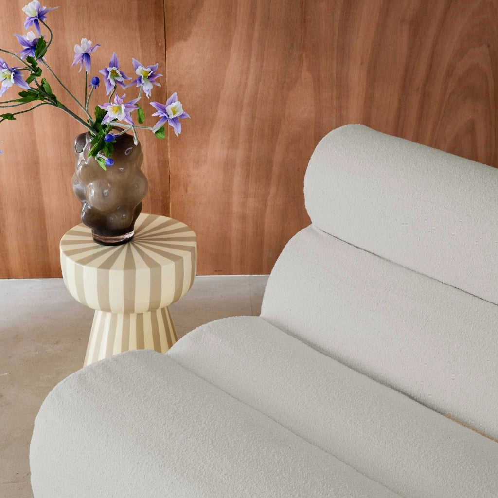 Poltrona bouclé testurizzata, bianco