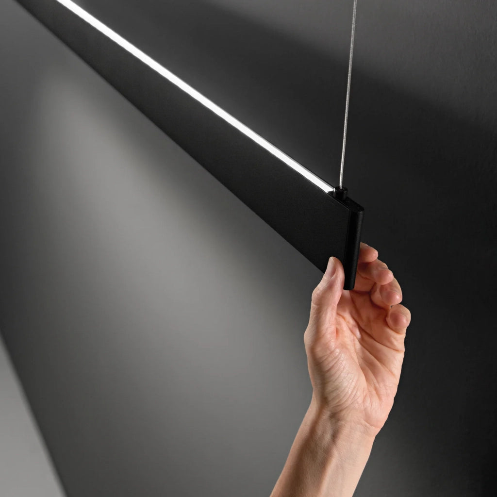 Applique collezione STEEL LED 35W luce calda 3000K nero Ideal Lux