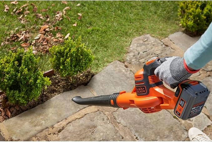 Soffiatore a Batteria Black+Decker GWC1820PC-QW 18V 2,0Ah POWERCOMMAND –209 km/h
