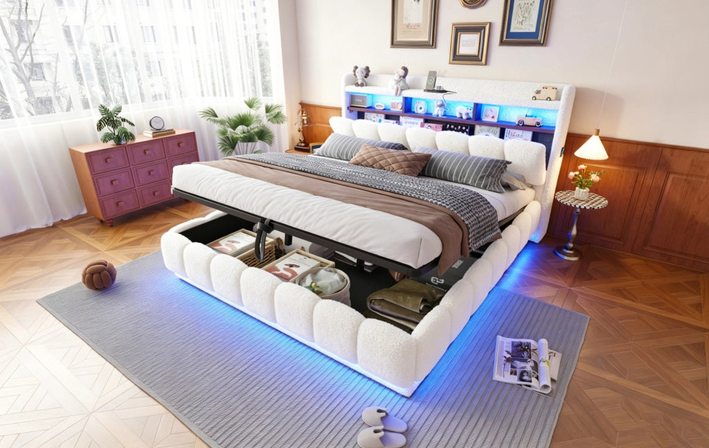 Letto imbottito 180x200 cm con contenitore idraulico, rivestimento in lana d'agnello bianco, luci LED integrate e porte USB, struttura in metallo