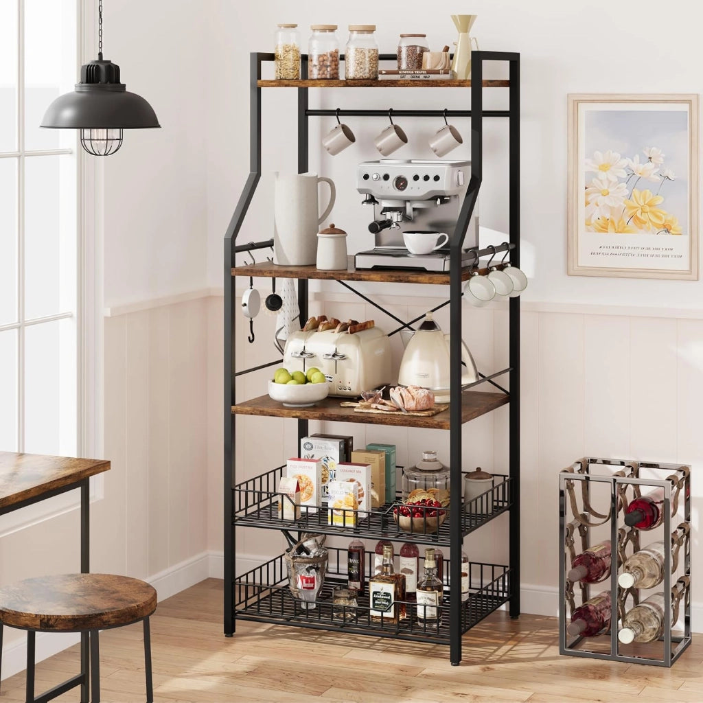 Scaffale da cucina nero a 5 ripiani con cestini