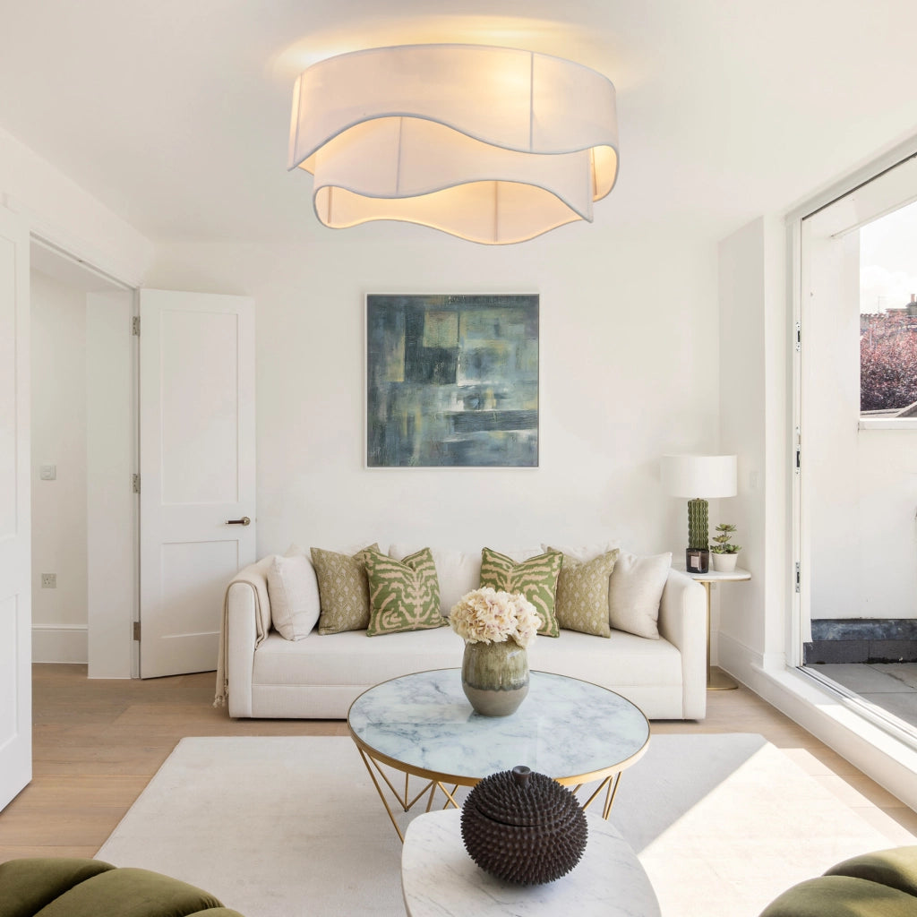 Ventilatore da soffitto con luce; controllo via app e telecomando; tessuto e plastica oro e bianco