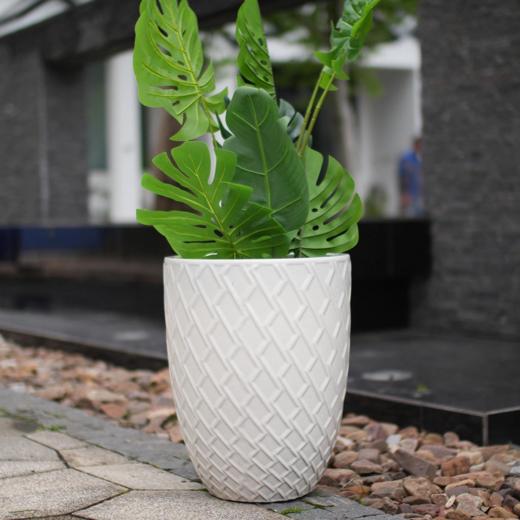 Großer Handgefertigter Keramik Pflanztopf 42 cm x 54 cm – Glänzend Weiß mit Rautenmuster, Atmungsaktiv & Frostsicher