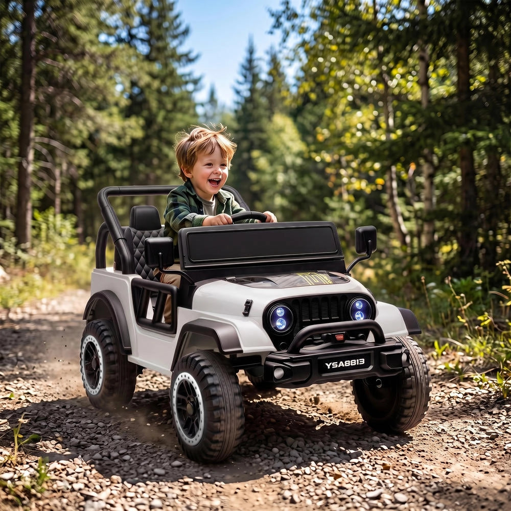 Macchina Elettrica per Bambini 12V Bianco con Telecomando 2,4G Doppio Motore Sospensioni Luci e Musica per Giardino ed Esterni