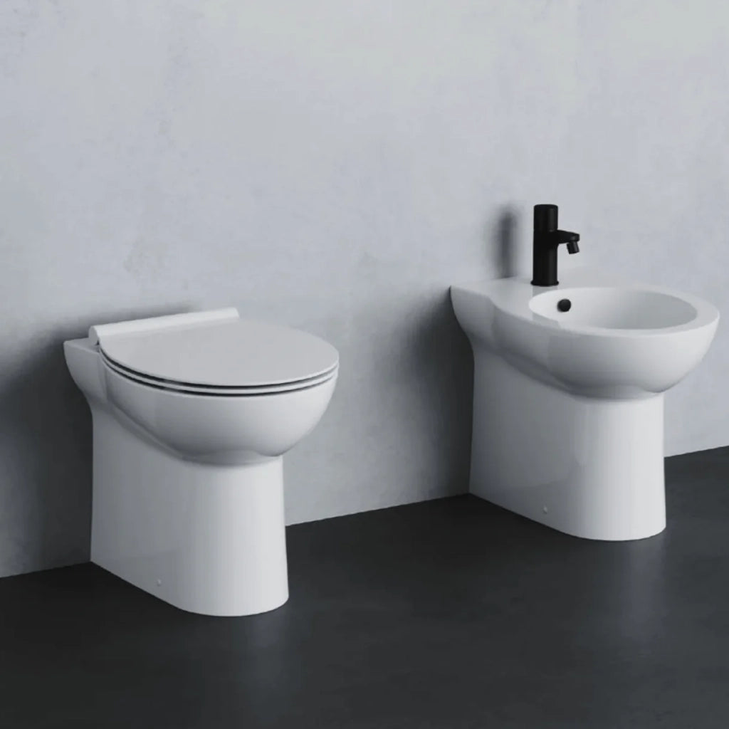 Coppia Di Sanitari Azzurra Ceramica Da Terra Filo Muro Bianco Lucido "Fast"