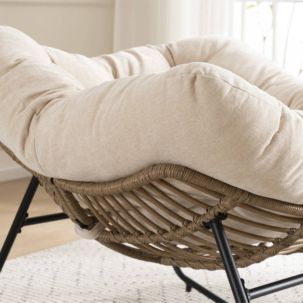 Poltrona a dondolo beige in ciniglia