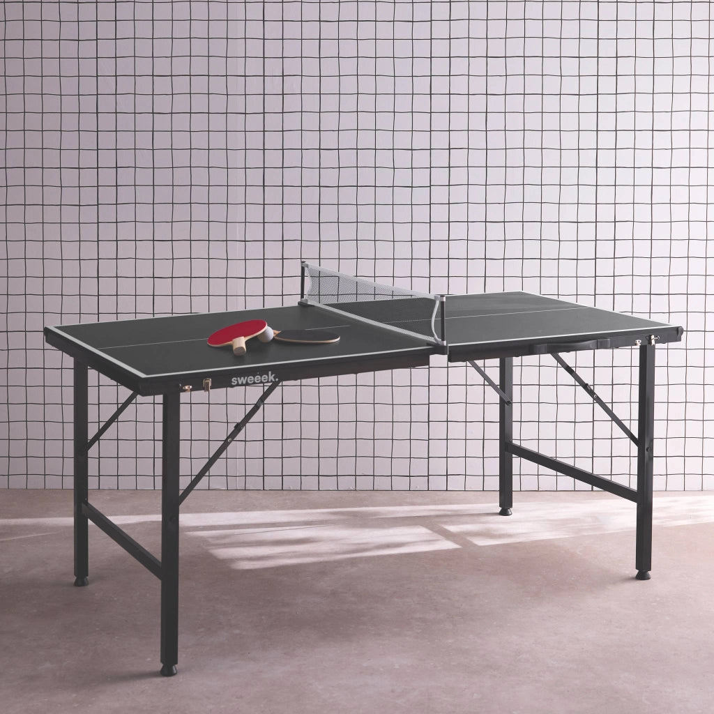 Mini tavolo da ping pong per interni pieghevole con 4 racchette e 6