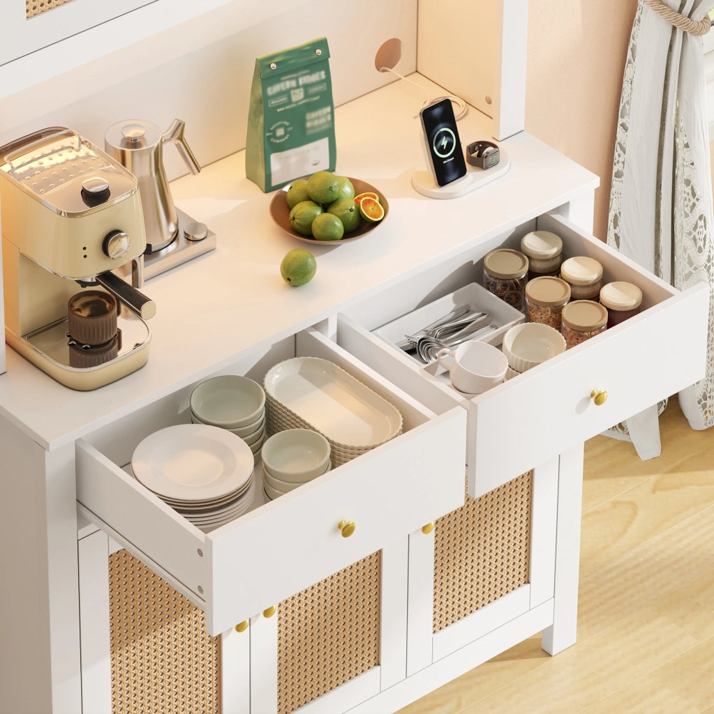 Credenza alta bianca con LED RGB e prese integrate
