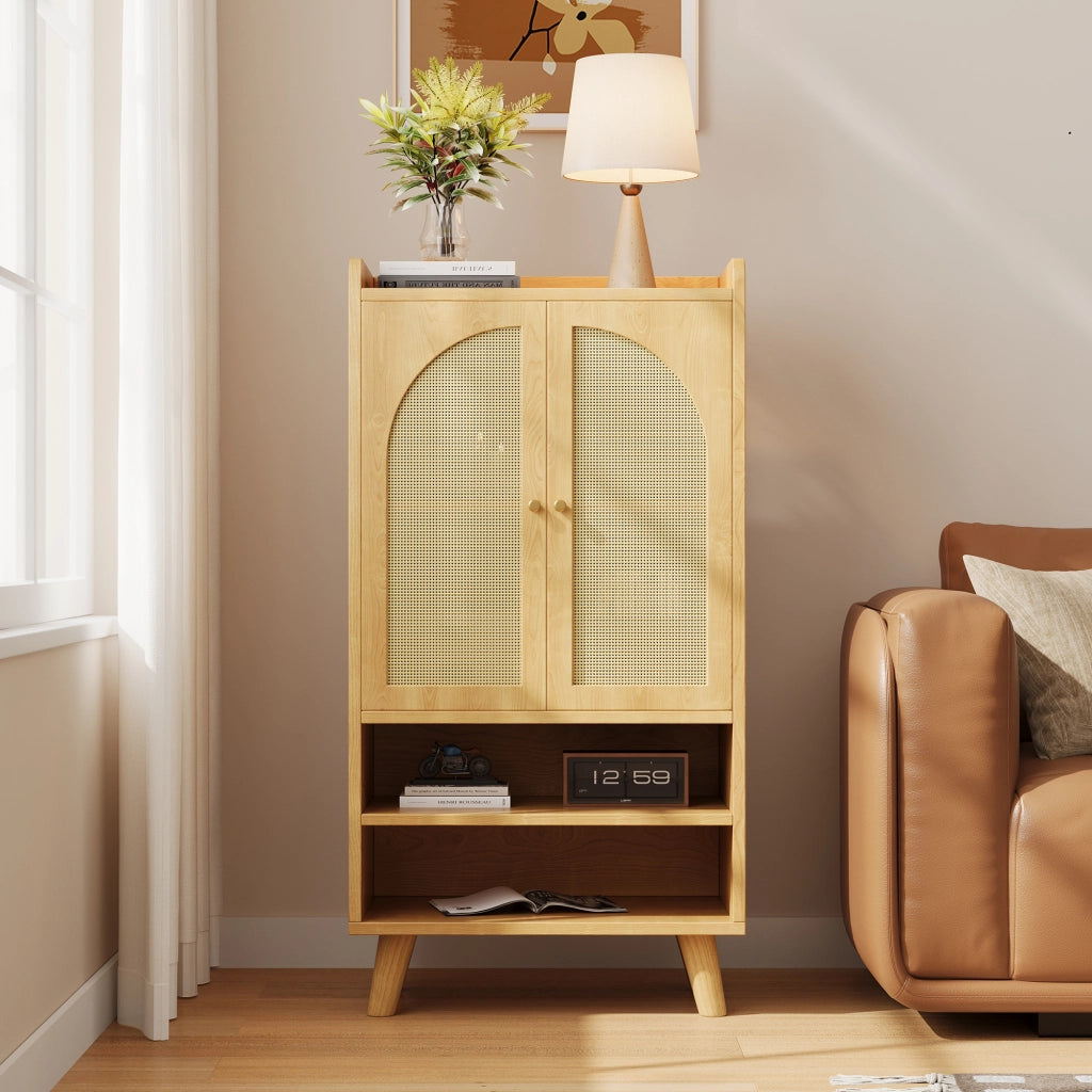 Credenza alta con 2 ante in rattan e 2 vani aperti per soggiorno, cucina o ingresso, truciolato naturale, 60 × 40 × 121 cm