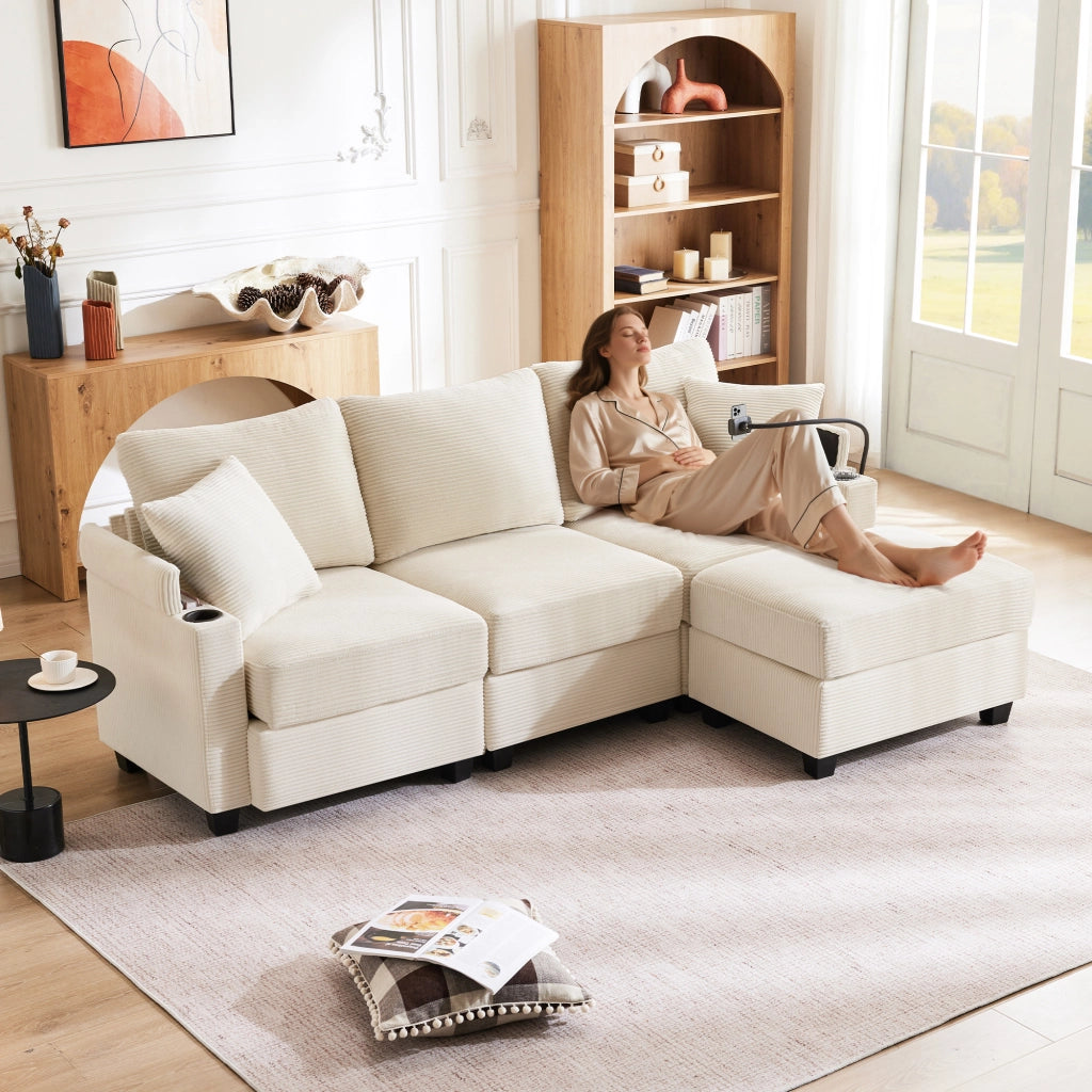 Divano Angolare 3 Posti con Poggiapiedi ¨C MINIMAL ¨C Beige, Braccioli, Cuscini