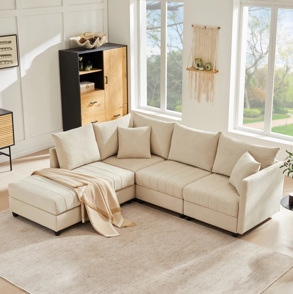 Divano modulare 5 posti beige con pouf mobile