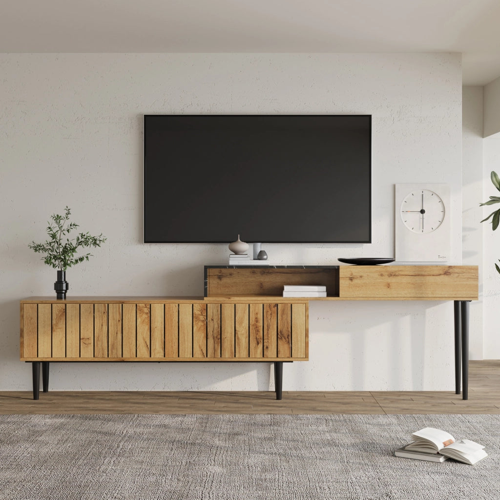 Mobile TV moderno effetto marmo e venatura legno, struttura in MDF con bordi in PVC e gambe in ferro, colore legno naturale