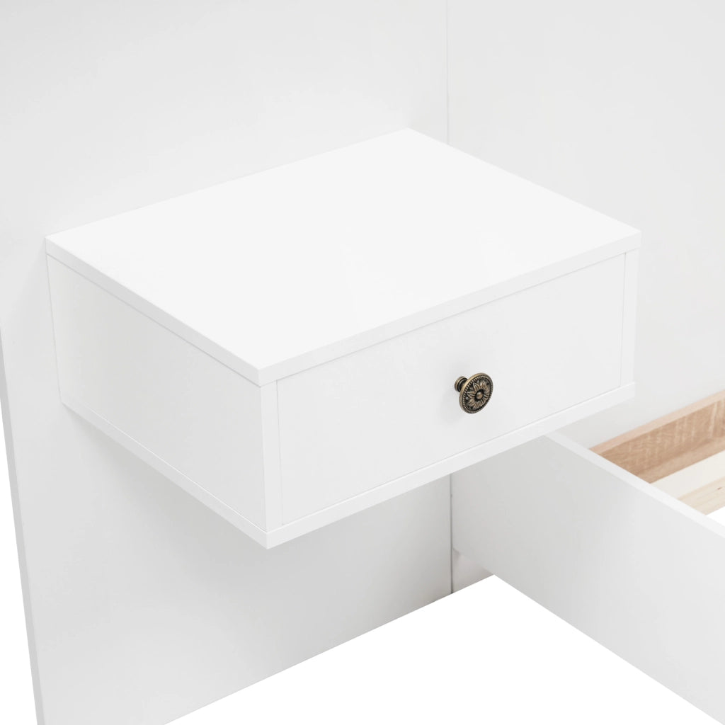 Letto matrimoniale 180x200 cm con comodini LED