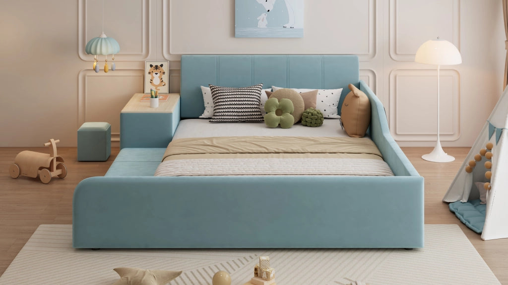Letto imbottito 140x200 cm in velluto blu; con scrivania laterale; sgabello e ripiani