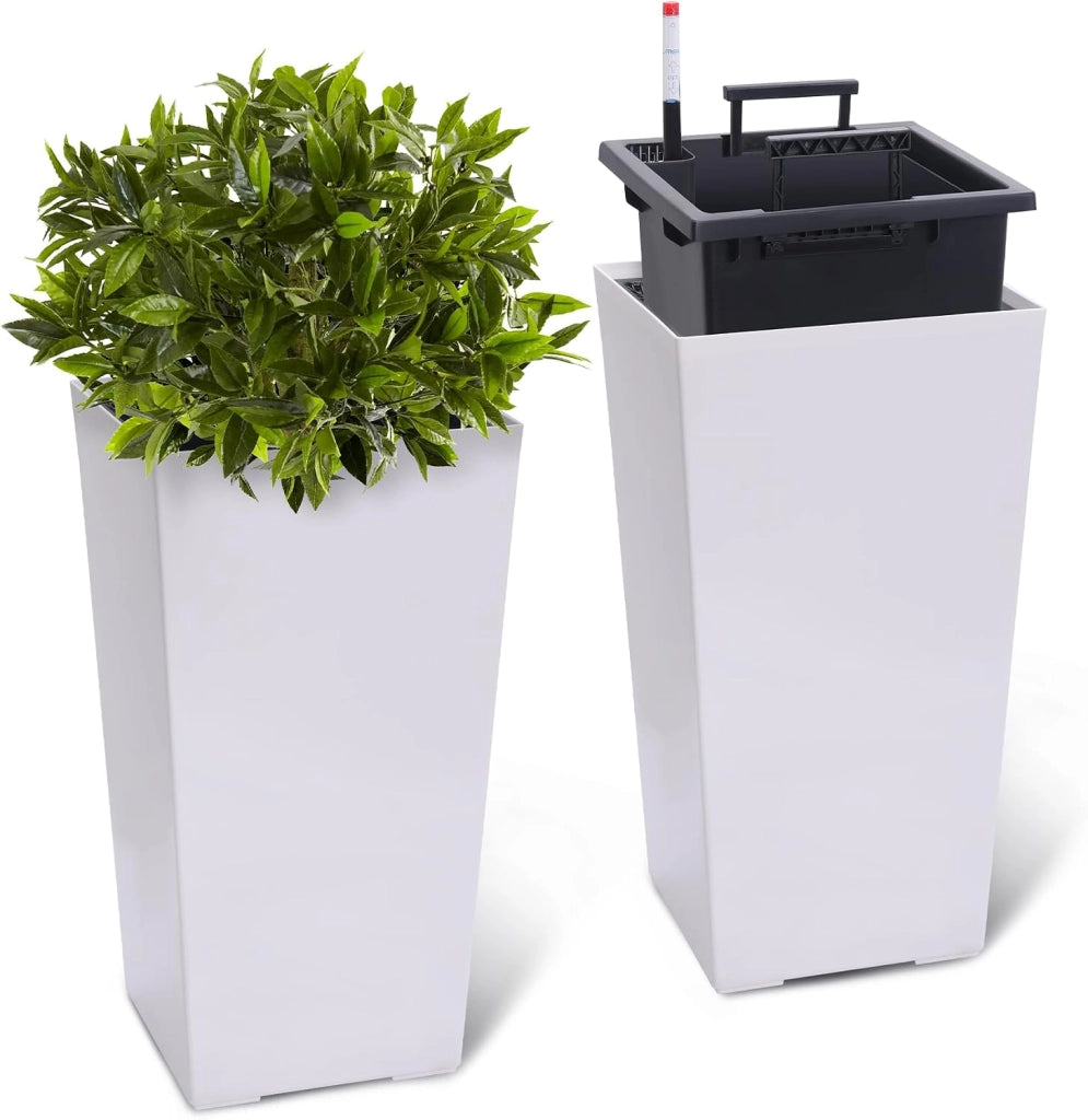Set di 2 fioriere alte; altezza interna/esterna 22;5"  C Fori di drenaggio; indicatore del livello dell'acqua; rivestimento interno  C Bianco  C Modell
