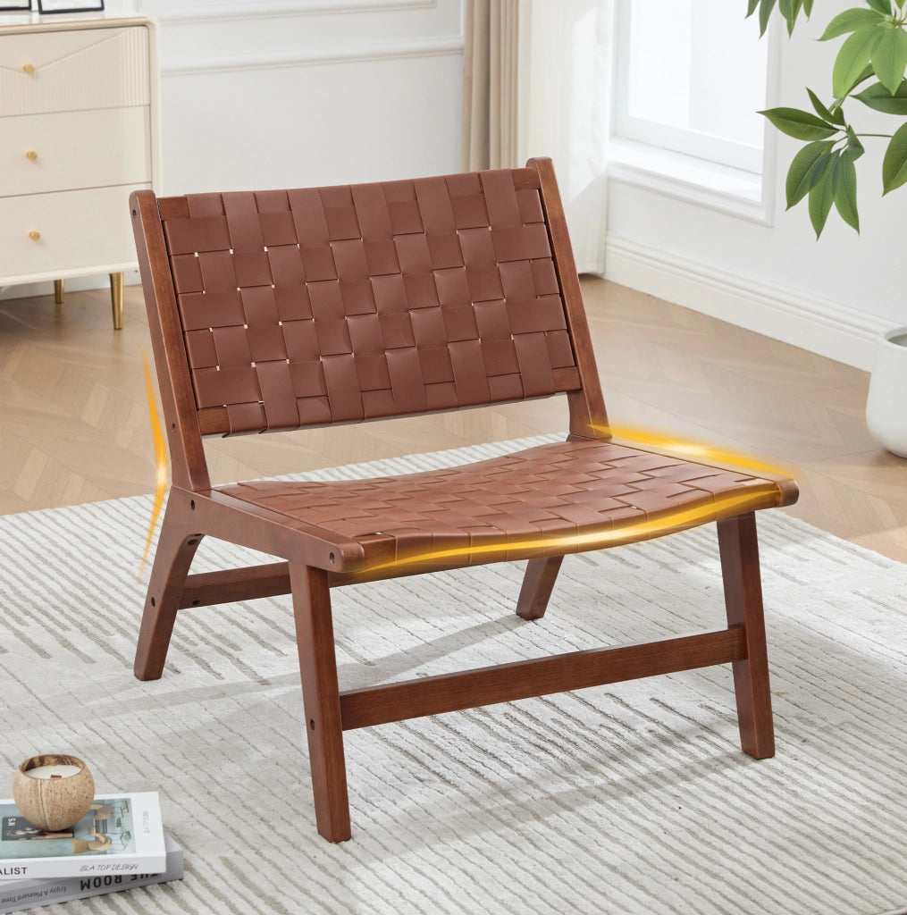 Poltrona senza braccioli 71x66x72 cm con intreccio in PU marrone e struttura in legno HOMVRA