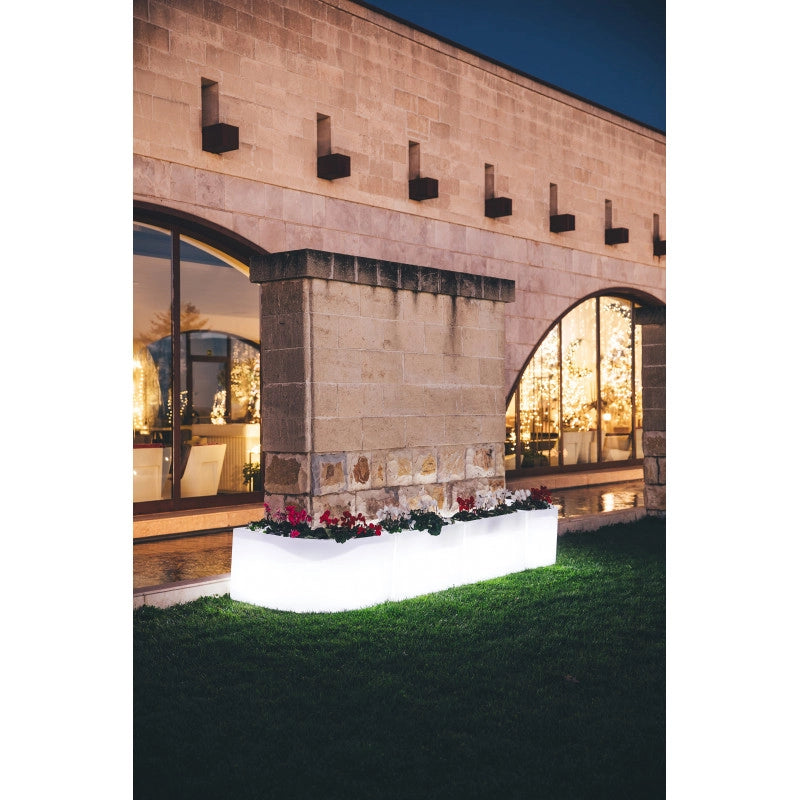 Vaso Fioriera luminosa angolare moderna di design 160x35 H50 in polimero resistente con LED multicolor per interno ed esterno - Made in Italy